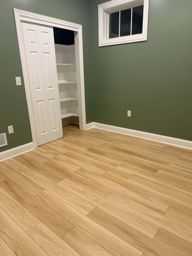 Photo - 524 S Oakley Ave