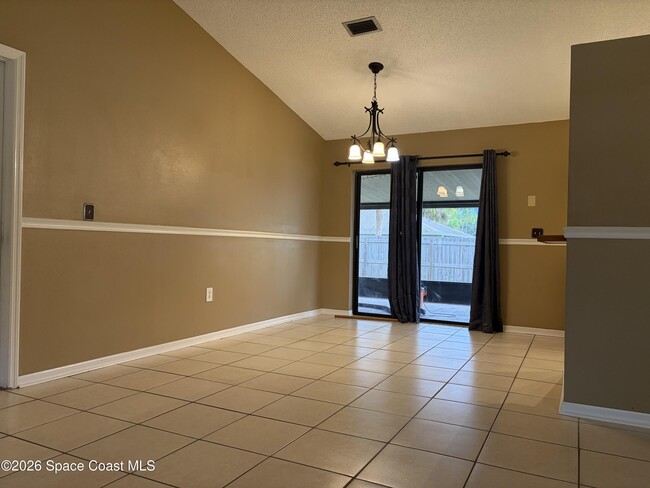 Photo - 834 Croton Rd