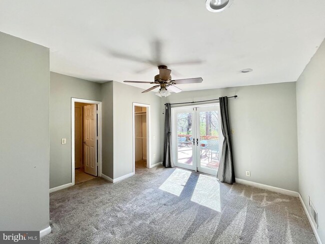 Photo - 5650 Gary Ave