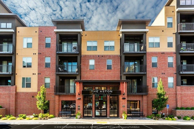 Photo - The Aston at University Place