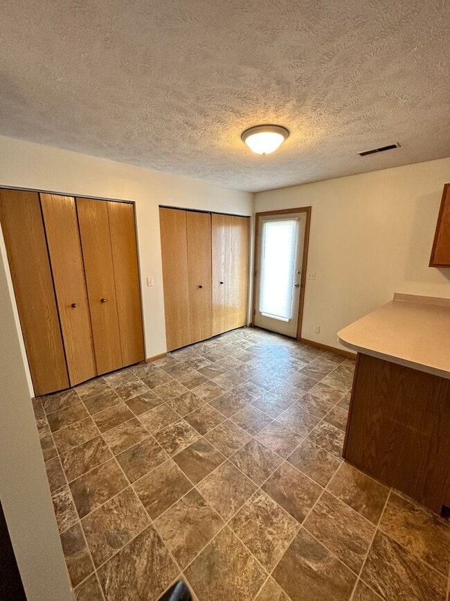 Photo - 2635-2639 N 5 Unit 2639
