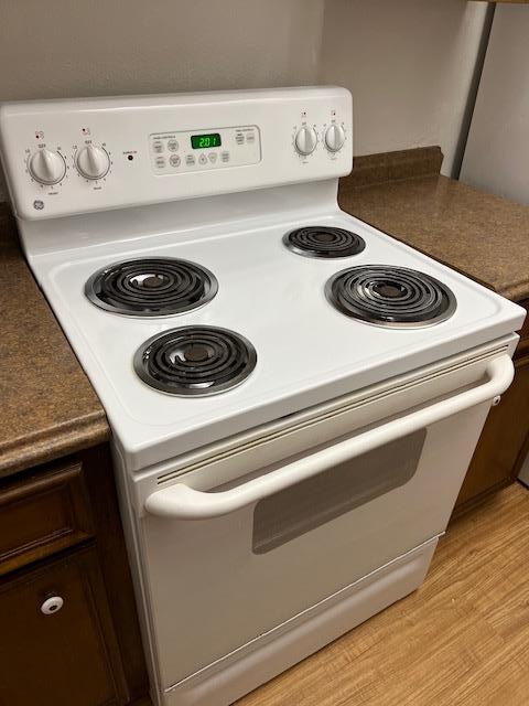 Photo - 1201 Hazelton St