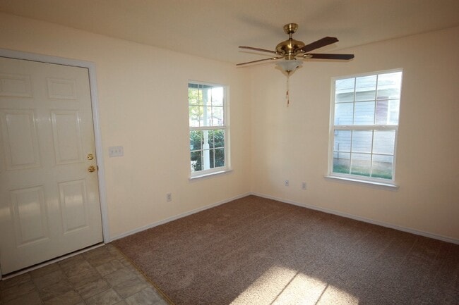 Photo - 3-bedroom home in Milton near schools feat...