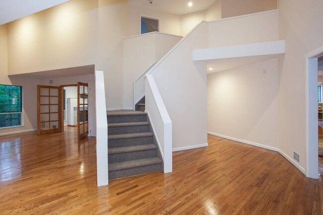 Photo - 12 N Ridge Rd