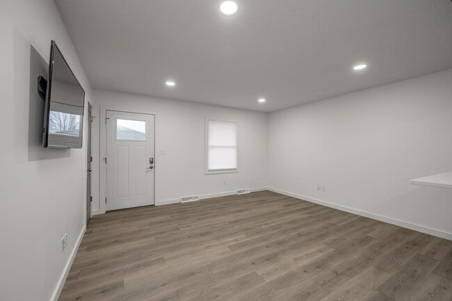 Photo - 3348 S Fairway Ave Unit A