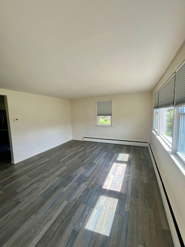 Photo - 4 Bed Single Family Home Available Now!