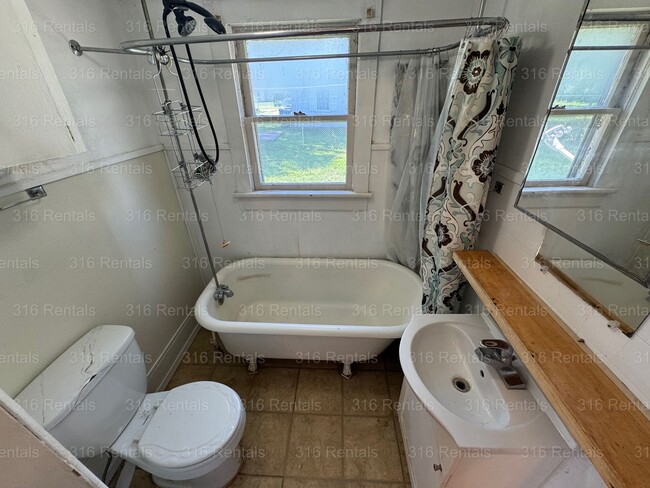 Photo - $850- 2 bed 1 bath - Single Family Home