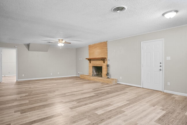 Photo - 4309 42nd St