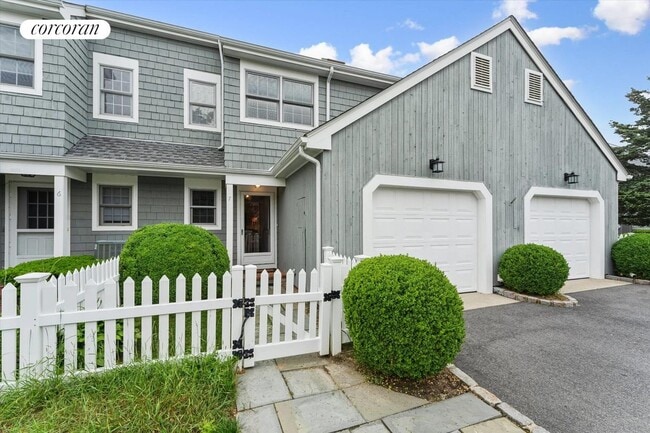 Photo - 7 Brittany Ln Casa