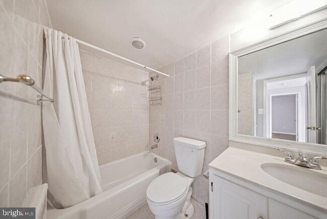 Photo - 922 24th St NW Unit 312