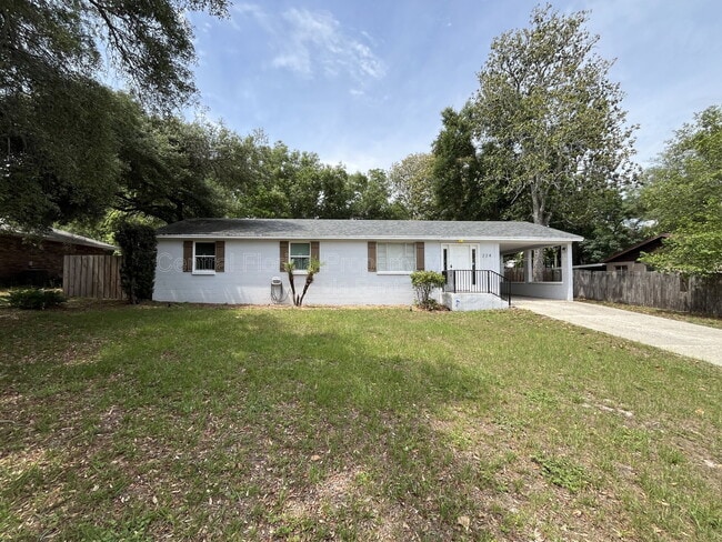Photo - 224 Lakewood Dr
