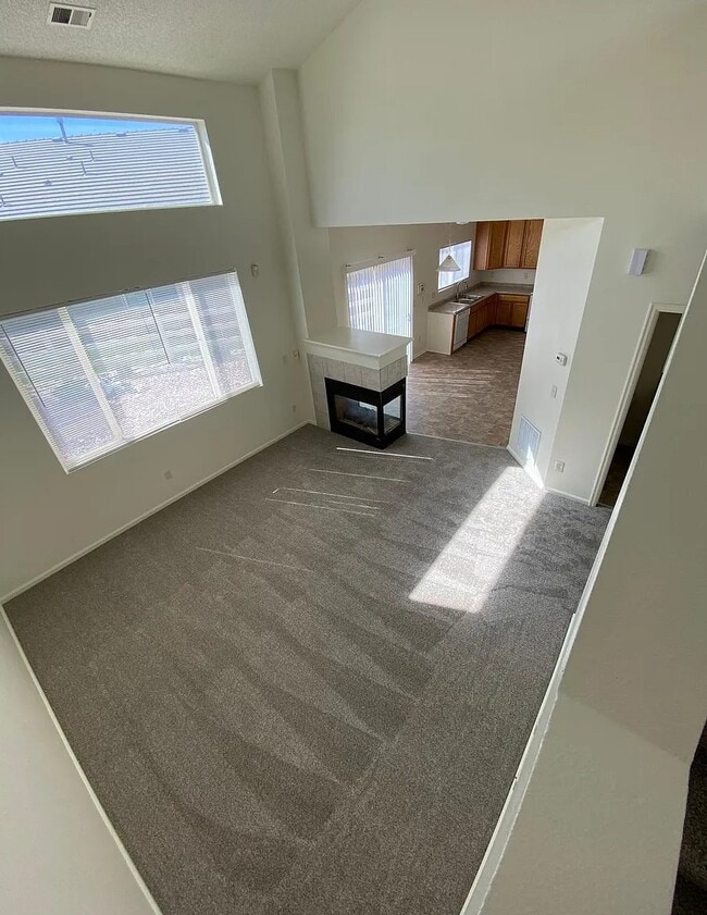 Photo - 134 S Elkhart St