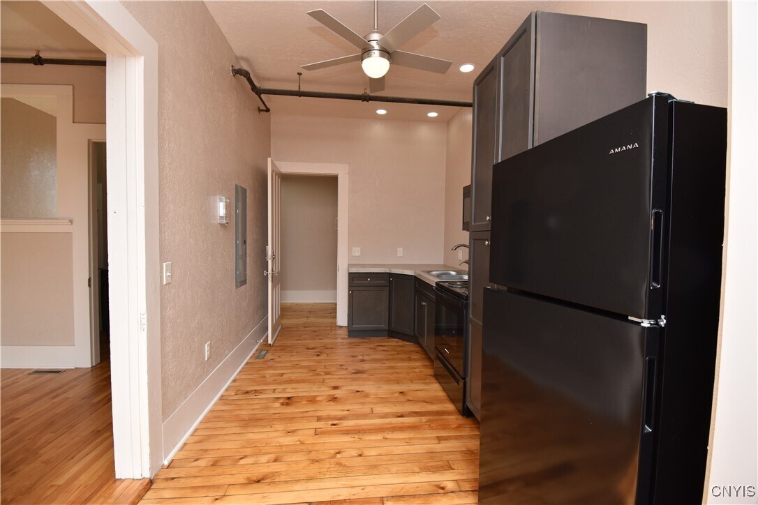 Photo - 170 Court St