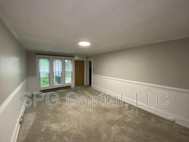 Photo - 19 N Main St