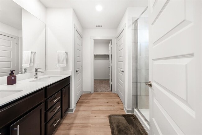 Photo - 7904 Linda Michelle Ln