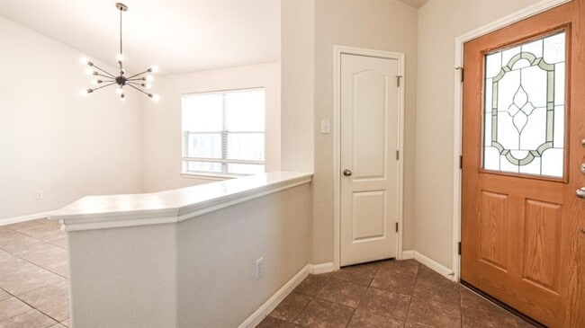 Photo - 502 Hidden Brook Ln