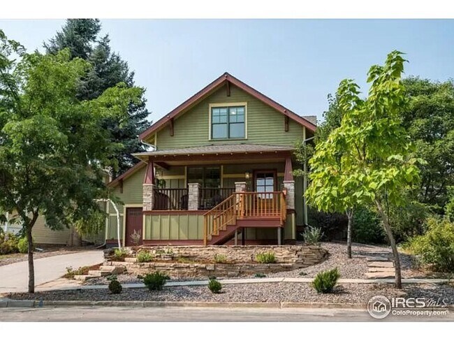 Building Photo - Charming Craftsman Gem Near McKinley Park Rental