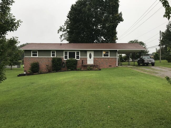 Building Photo - 1601 Woodvale Dr NW