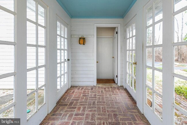 Photo - 607 Rosedale Rd