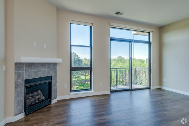 Encore - 2 BR, 2 BA (1,280SF)