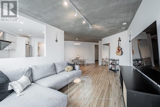 Photo - 10 Yonge St Unité 2501