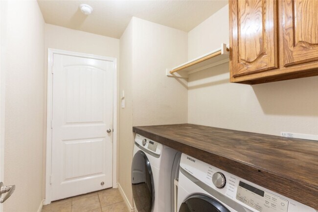 Photo - 343 Montana Trail