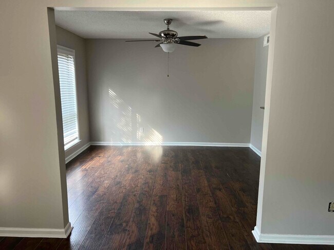 Photo - 8406 Rockcreek Pkwy