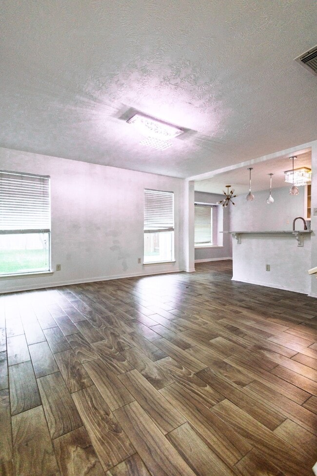 Photo - 19334 Strathmore Pl Ln