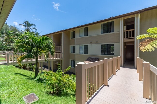 Spacious, Clean, Renovated 2BR/2BA/2Pkg in... - Spacious, Clean, Renovated 2BR/2BA/2Pkg in... Condo
