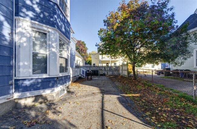 Photo - 3 br, 1 bath Triplex - 190 Blodget Street 2