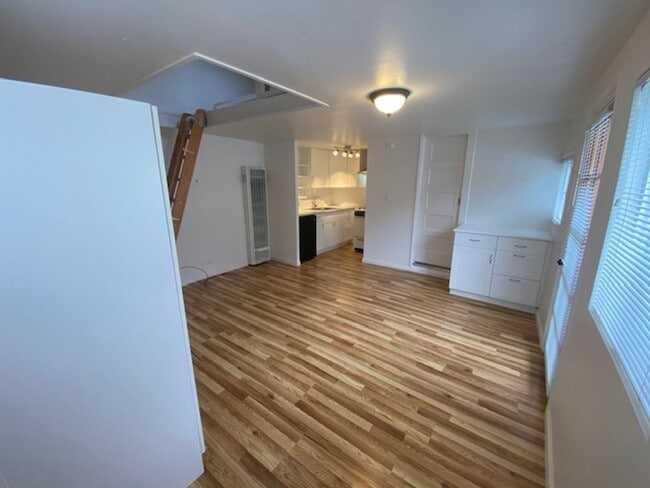 Photo - 244-246 Locust Street Unit 244