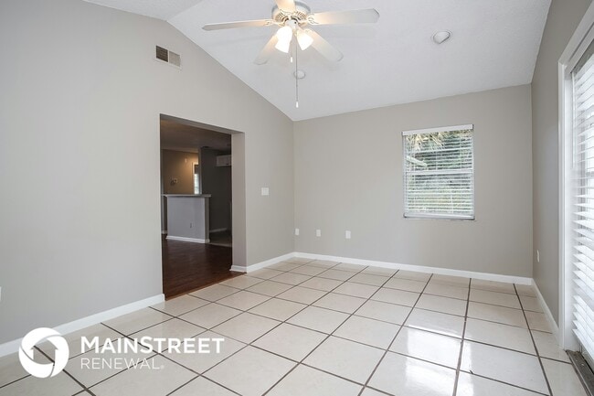 Photo - 2015 Jones Ave