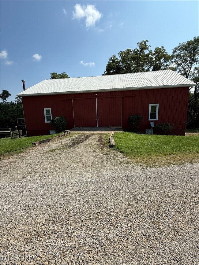 Building Photo - 9189 E Pike