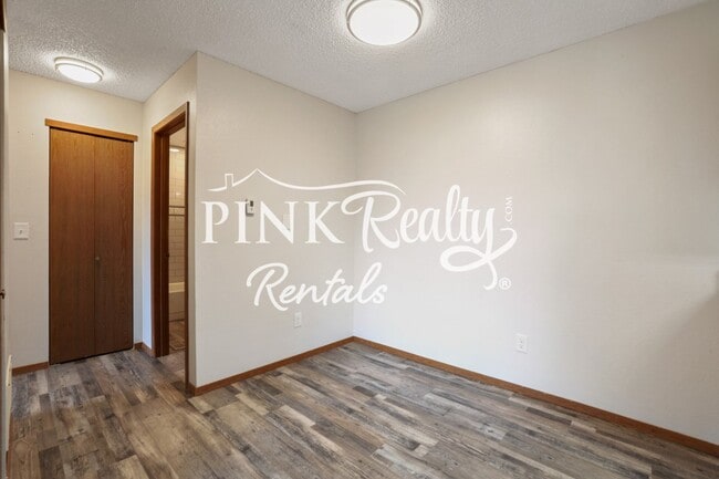 Photo - 380 Paradise Cir Unit B6