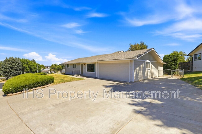 Building Photo - 1506 Cimarron Ave