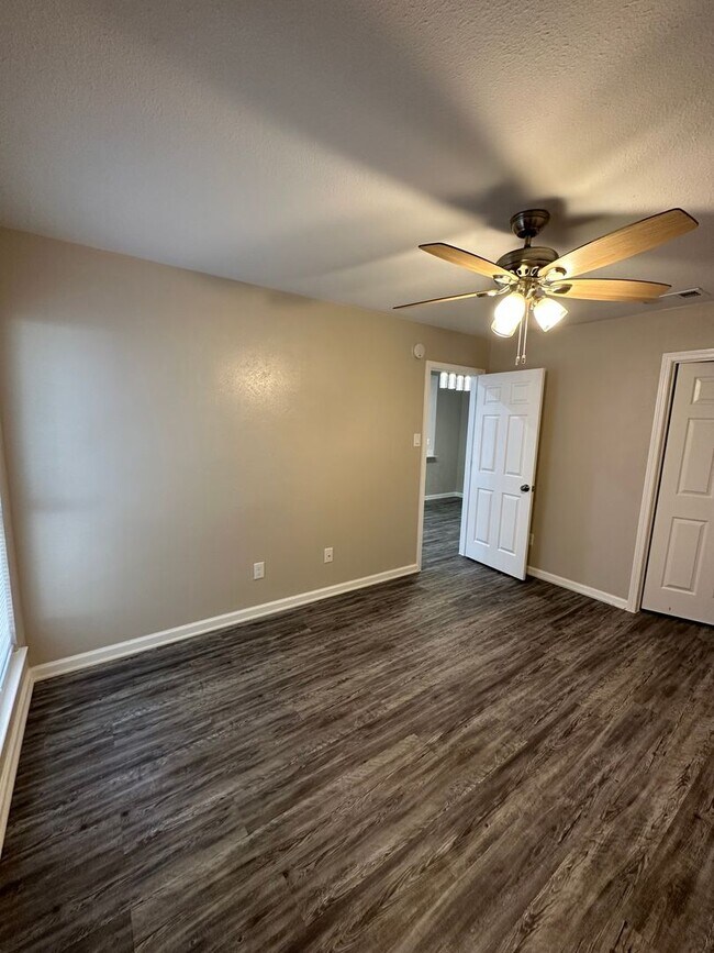 Photo - Heier Properties (4406 Limewood Ct) Unidad A