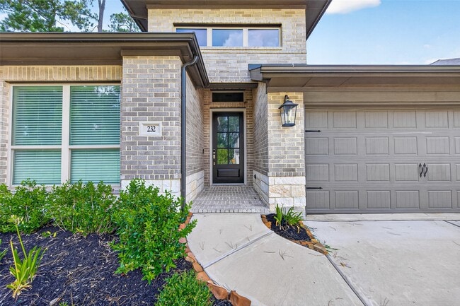Photo - 232 W Netleaf Ct