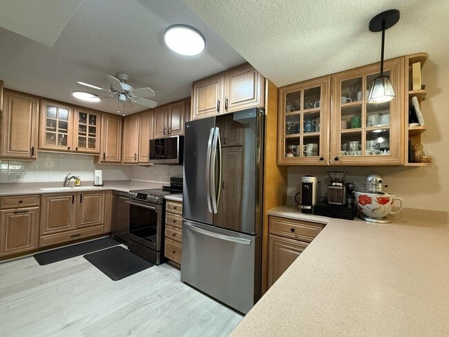 Photo - 386 Golfview Rd