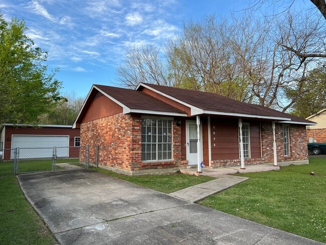 Photo - 2973 Moorcroft Dr