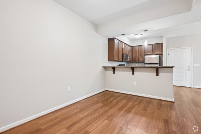 1BR, 1BA - 790SF - Dining Room