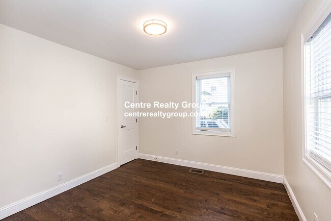 Photo - 2 Chestnut Pl Apartments Unit 4