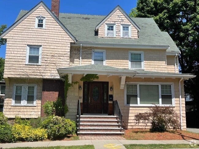 Building Photo - 75 Wallingford Rd Unit 1 Rental