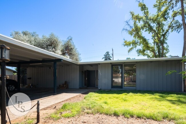 4096 N Sherman St Unidad 4096 Sherman - MAIN