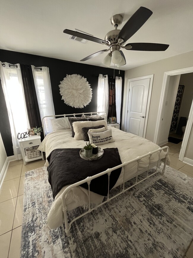 Photo - 2812 Shannon Dr