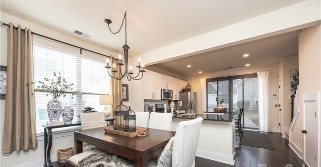 Photo - 3264 Bending Birch Plz