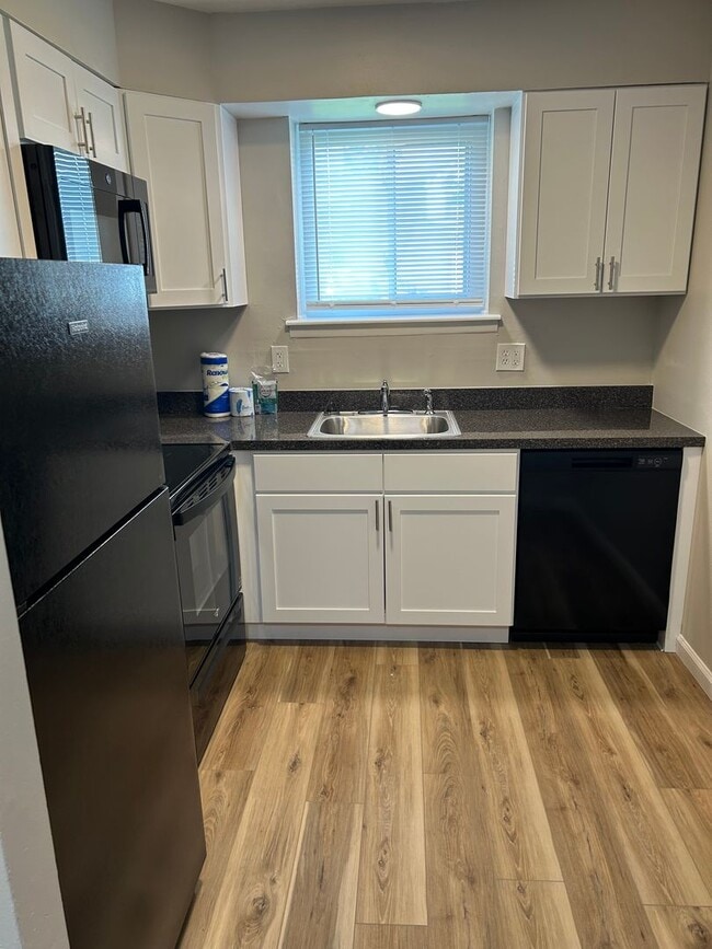 Photo - Wexford Apartments