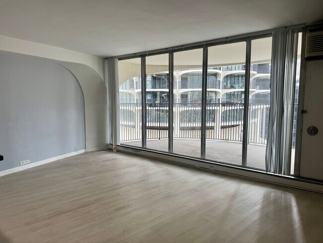 Photo - 300 N State St Unit 2125