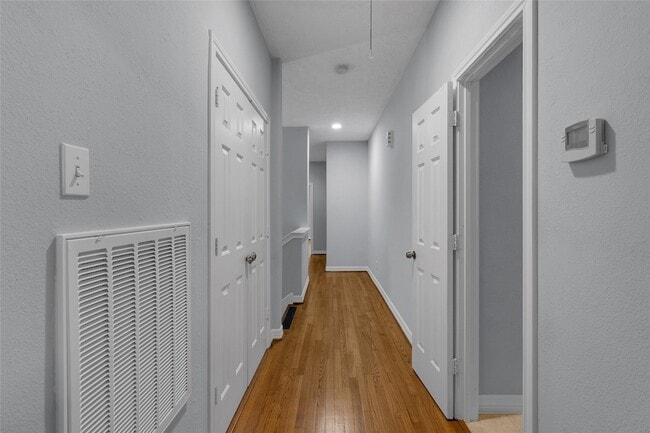 341 W 23rd St