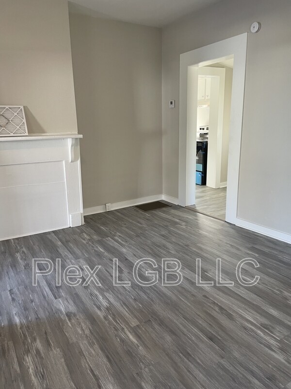 Photo - 1006 Greenville St