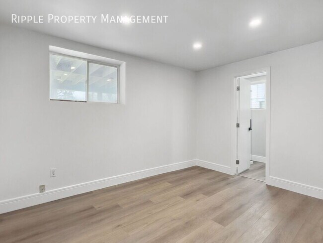 Photo - AMAZING 4 BEDS/ 3 BATHS HOUSE